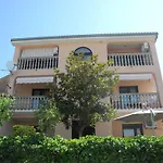 Apartament In Mit Grill Und Terrasse By Interhome Crikvenica