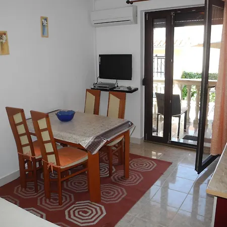 Apartament In Mit Grill Und Terrasse By Interhome *