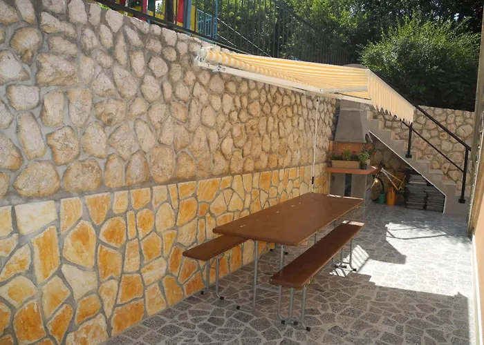 In Mit Grill Und Terrasse By Interhome *