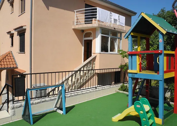 In Mit Grill Und Terrasse By Interhome