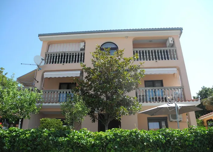Daire In Mit Grill Und Terrasse By Interhome Crikvenica