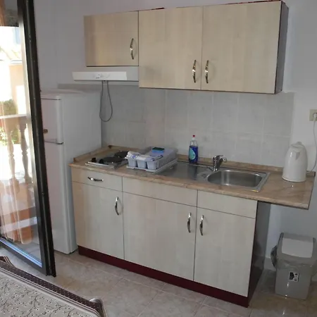 Apartamento In Mit Grill Und Terrasse By Interhome