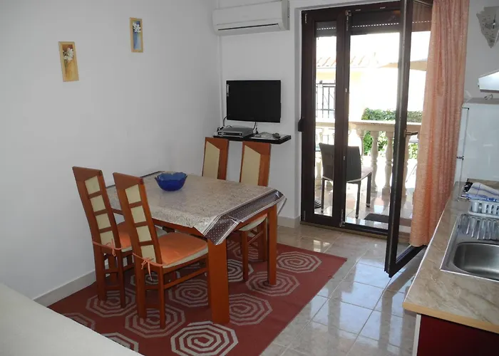 Apartamento In Mit Grill Und Terrasse By Interhome *