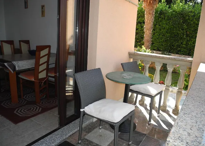 Apartamento In Mit Grill Und Terrasse By Interhome Crikvenica